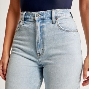 Abercrombie curve love high rise straight jeans light